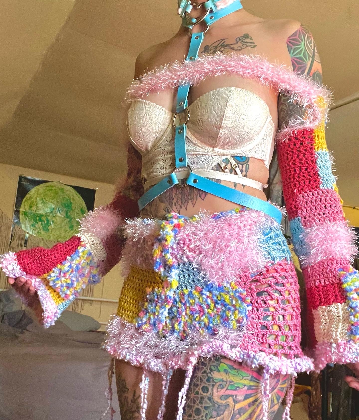 Fuzzy patchwork mini skirt and sleeves set
