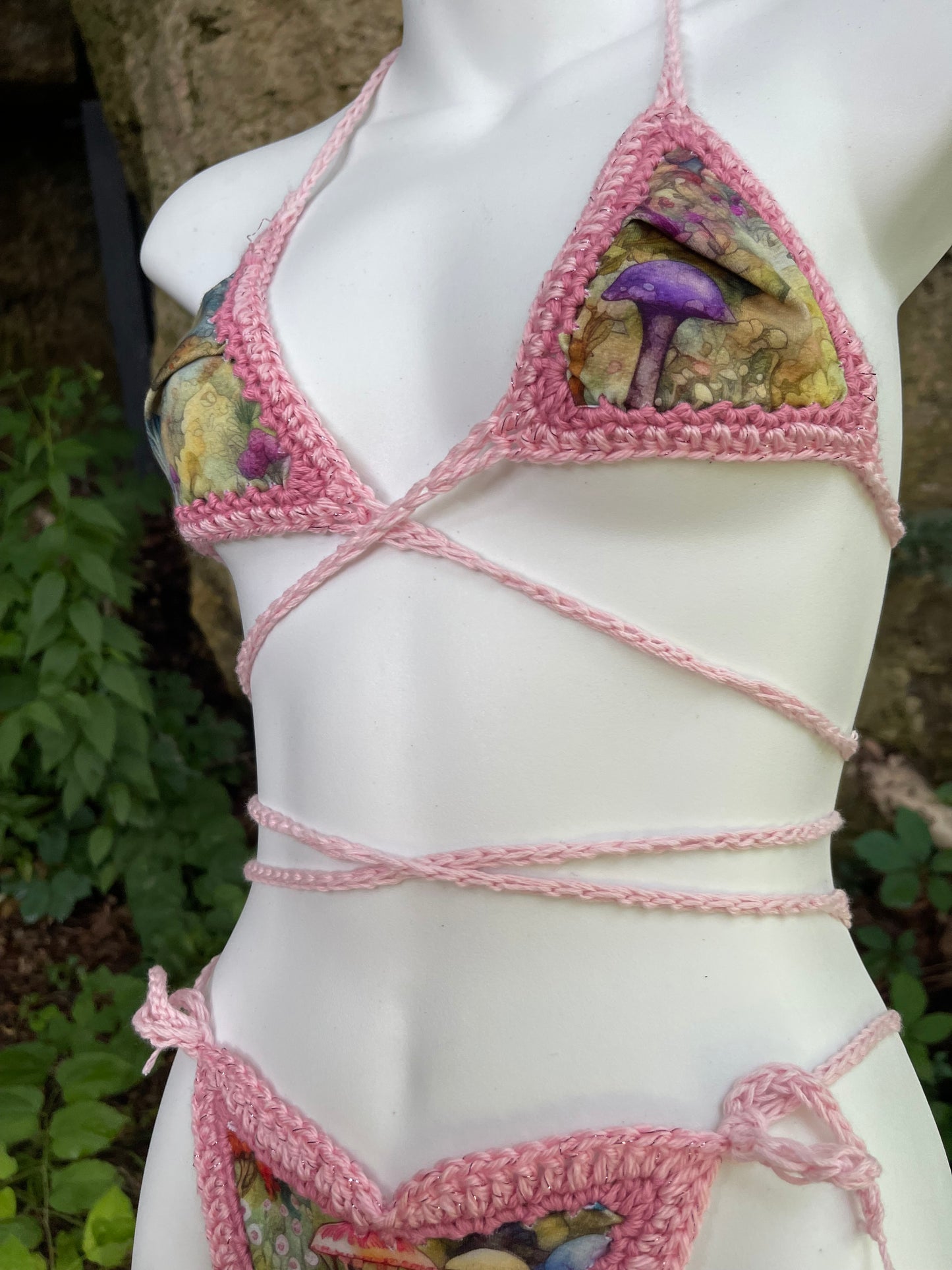 A Kawaii Forest Nymph’s Micro Kini (XS/SM)