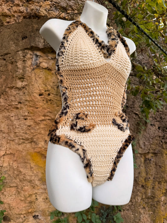 Cheetah Babe Bodysuit and Sleeves (Sm/M)