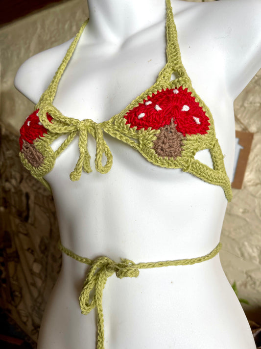 Red mushroomkini